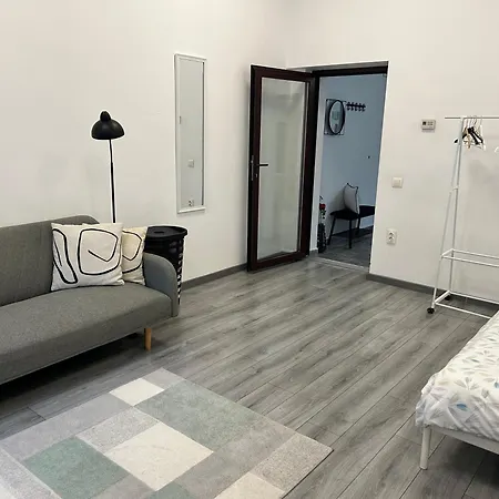 Central Apartment *